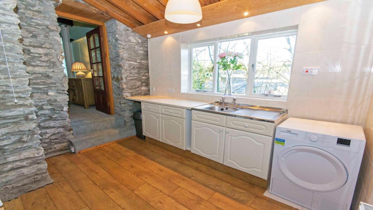 Streamways Nr Croyde - Large Country Cottage With Valley Views, Hot Tub Option And Private Garden Cabin, Sleeps 12-16 Екстер'єр фото