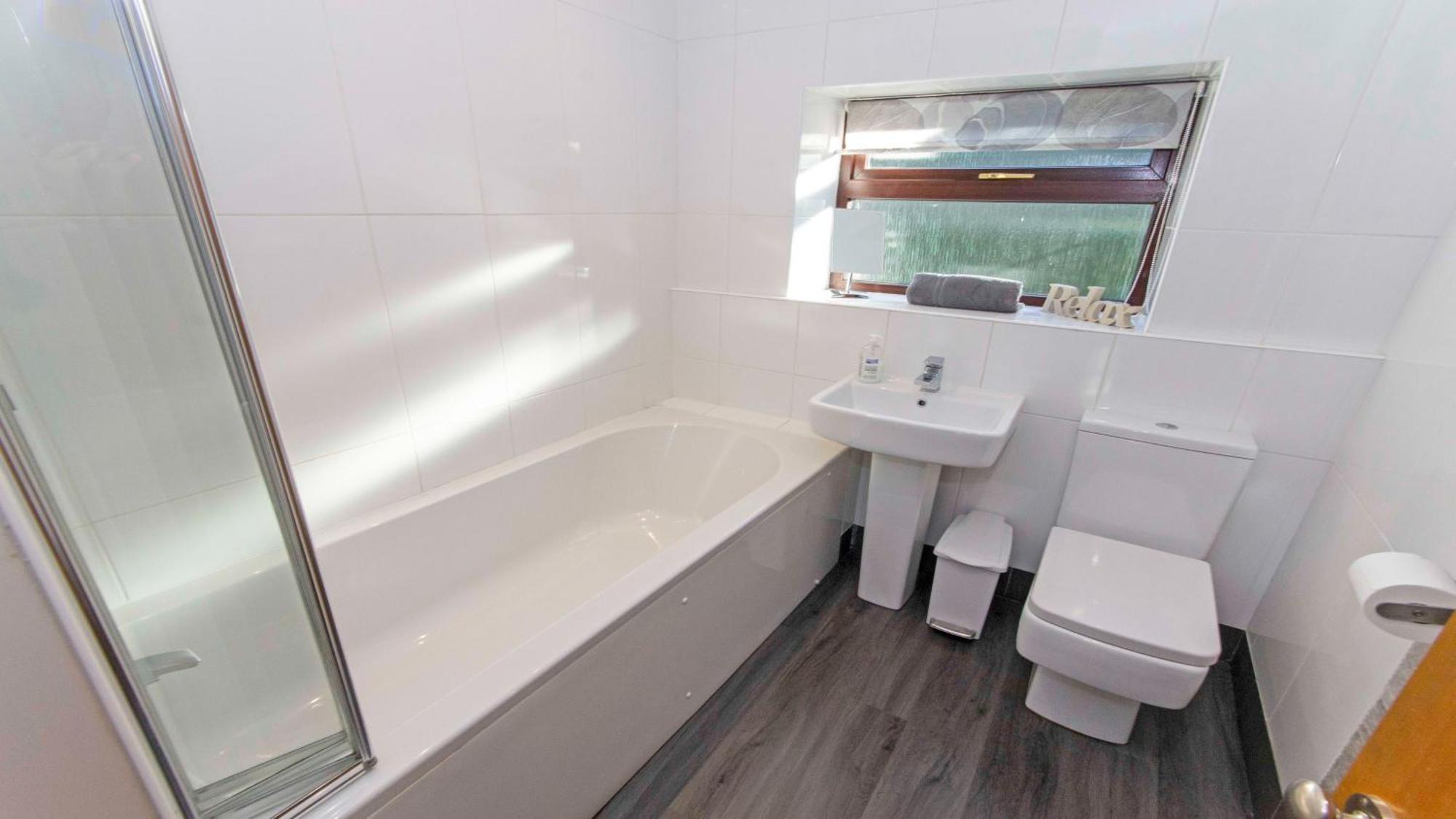 Streamways Nr Croyde - Large Country Cottage With Valley Views, Hot Tub Option And Private Garden Cabin, Sleeps 12-16 Екстер'єр фото