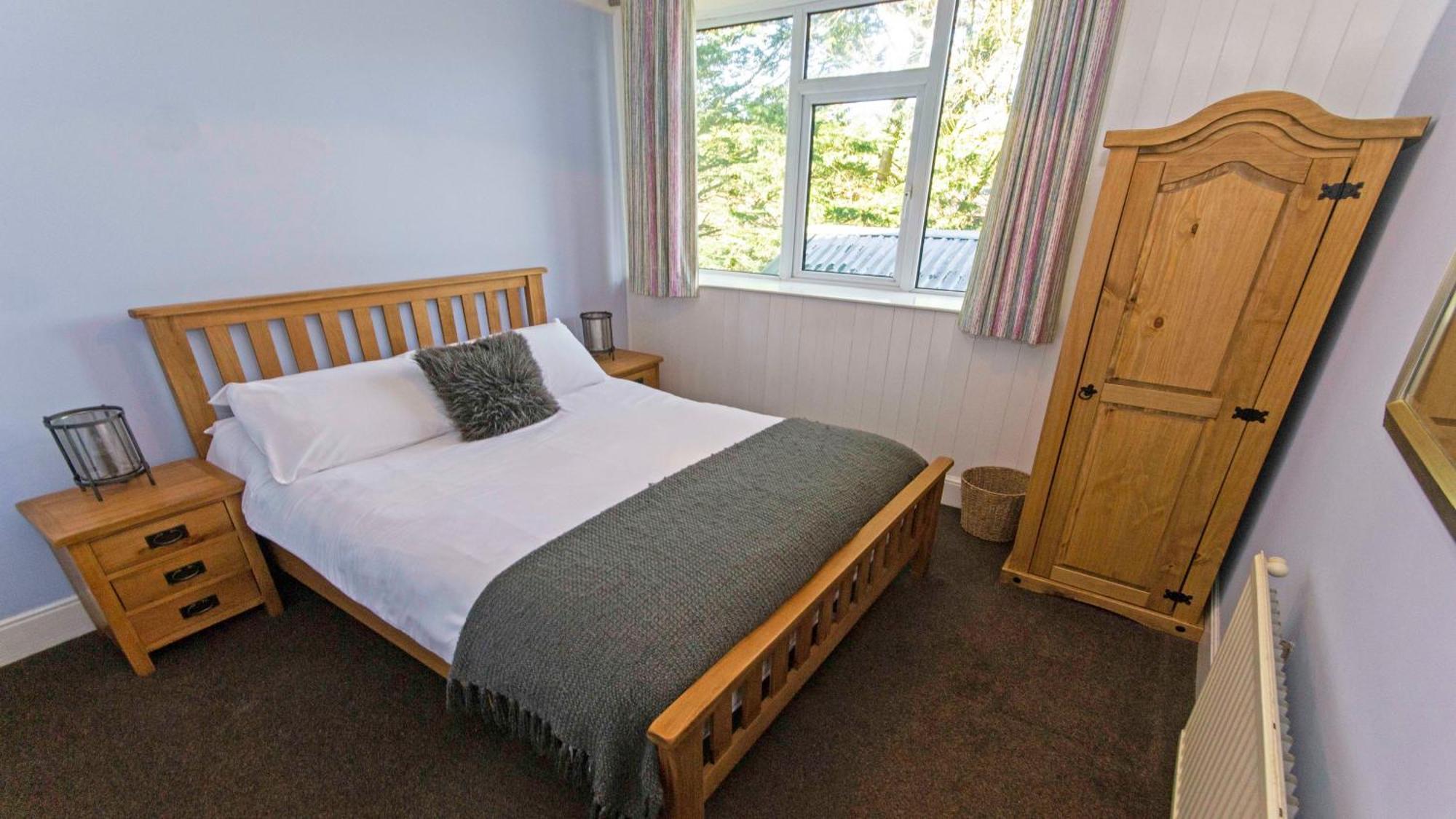 Streamways Nr Croyde - Large Country Cottage With Valley Views, Hot Tub Option And Private Garden Cabin, Sleeps 12-16 Екстер'єр фото